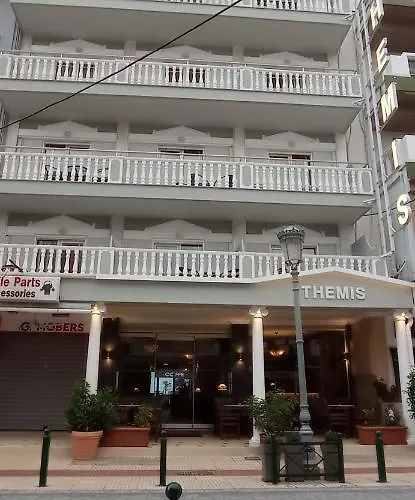 Themis Apartment *