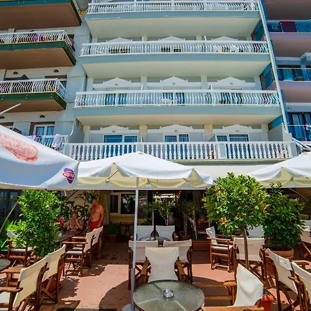 Themis Apartment *